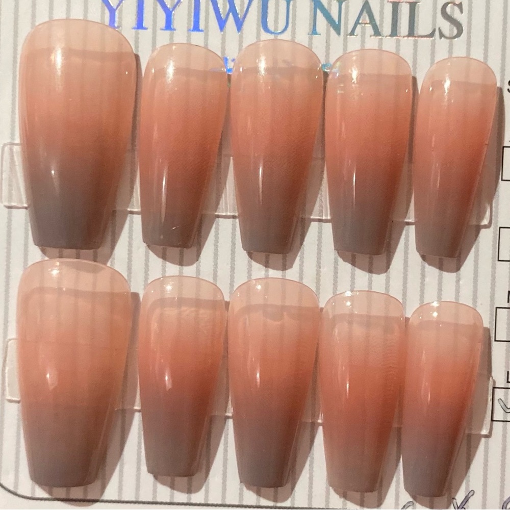 [L] 💅 10Pcs Wearable Press on Nails Long Ladder French Pink Beige Grey Gray